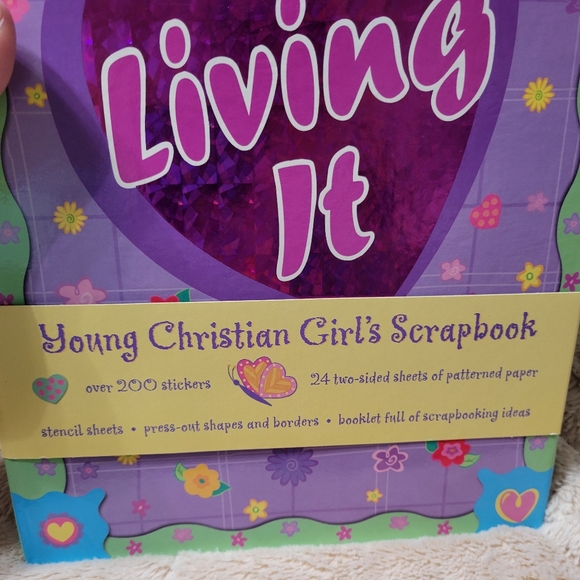 Scrapbook Kit with instruction idea booklet, paper, stickers and more NWT - Picture 11 of 12